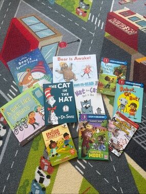 Kids books lot, like new